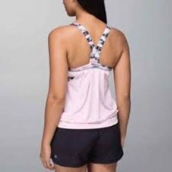 Lululemon Rest Less Tank In Pink Camo. Size 6. - Picture 8 of 8